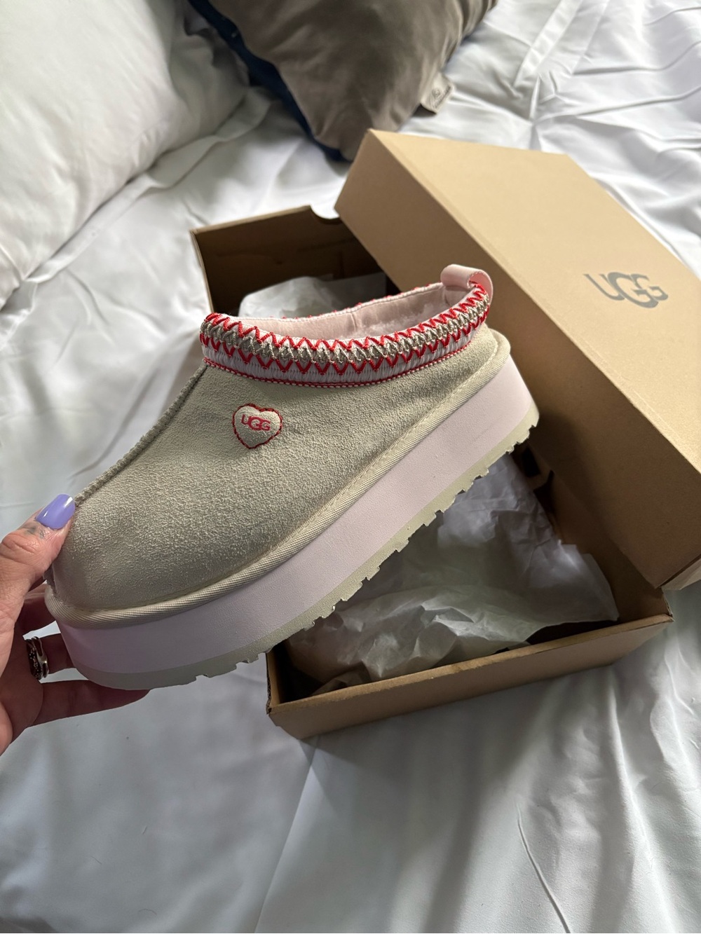 UGG Women’s Platform TAZZ love ‘26
